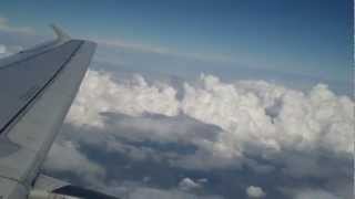 despegue de avion y hermosa vista de vuelo nubes t takeoff plane and clouds beautiful view flight [upl. by Esiuqram442]