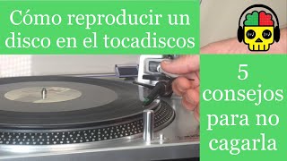 TUTORIAL BÁSICO Cómo poner un disco de vinilo correctamente en un tocadiscos manual ATLP120 [upl. by Assiluj]