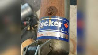 Hijackers Camper Jack Top End Seal Replacement [upl. by Wein]