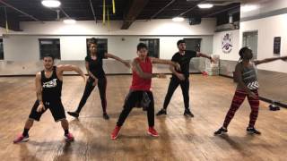 Dance Cardio  quotSapès Comme Jamaisquot by Maitre Gims Zumba ® Fitness  Team iN2iT [upl. by Enneillij]