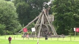 The Mighty Trebuchet at Warwick Castle [upl. by Anotyal]