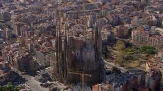 Video La Sagrada Familia en 2026 [upl. by Goraud]