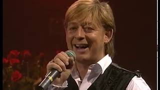 22 Benny Neyman  Griekse Medley Live 10 Jaar Theaterconcerten [upl. by Lerraj]