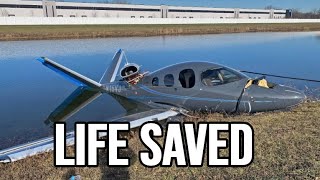 Parachutes Saves Lives On Private Jet [upl. by Jamnis]