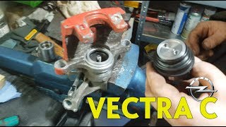 Vectra C Regeneracja naprawa zacisku hamulcowego i tłoczka 🔧 [upl. by Lacym715]