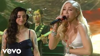 Gwen Stefani  Feliz Navidad Live On Jimmy Kimmel Live2018 ft Mon Laferte [upl. by Zins490]