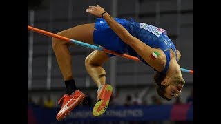 SALTO in ALTO La TECNICA del FOSBURY FLOP [upl. by Ardnayek272]