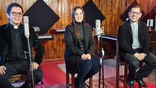 Vasijas de Barro  Padre Leo Valdez ft Padre Freddy Romero y Renata Rolón [upl. by Tewell900]