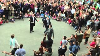 FlashMob 2013  Namur en Mai  Imep  Traviata [upl. by Ehgit581]