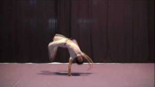 Macaco  Capoeira movimento  slow motion [upl. by Eydnarb]