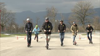 Les trottinettes électriques la nouvelle mobilité douce ABERTS [upl. by Notnil]