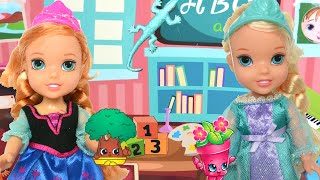 Elsya and Annya Go To School for Show and Tell Toys In Action [upl. by Annauj]