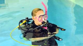 Scuba Skill  Determining Proper Weighting [upl. by Sueaddaht]