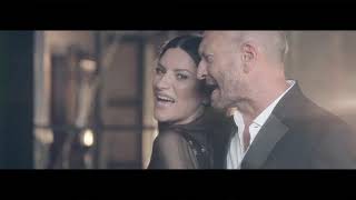 Laura Pausini  Il coraggio di andare ft Biagio Antonacci Official Video [upl. by Enimasaj]