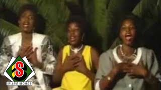 Kouyaté amp Kouyaté  Conakry feat Kaabi Kouyaté Clip Officiel [upl. by Naitsirc]