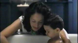 Johnsons Bedtime Bath  Johnson and Johnsons  Baby Shampoo  Bedtime Story Commercial 2000 [upl. by Boyer]