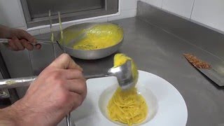 Come Fare la Pasta alla Carbonara  Ricette Cucina  Tutorial [upl. by Keelia]